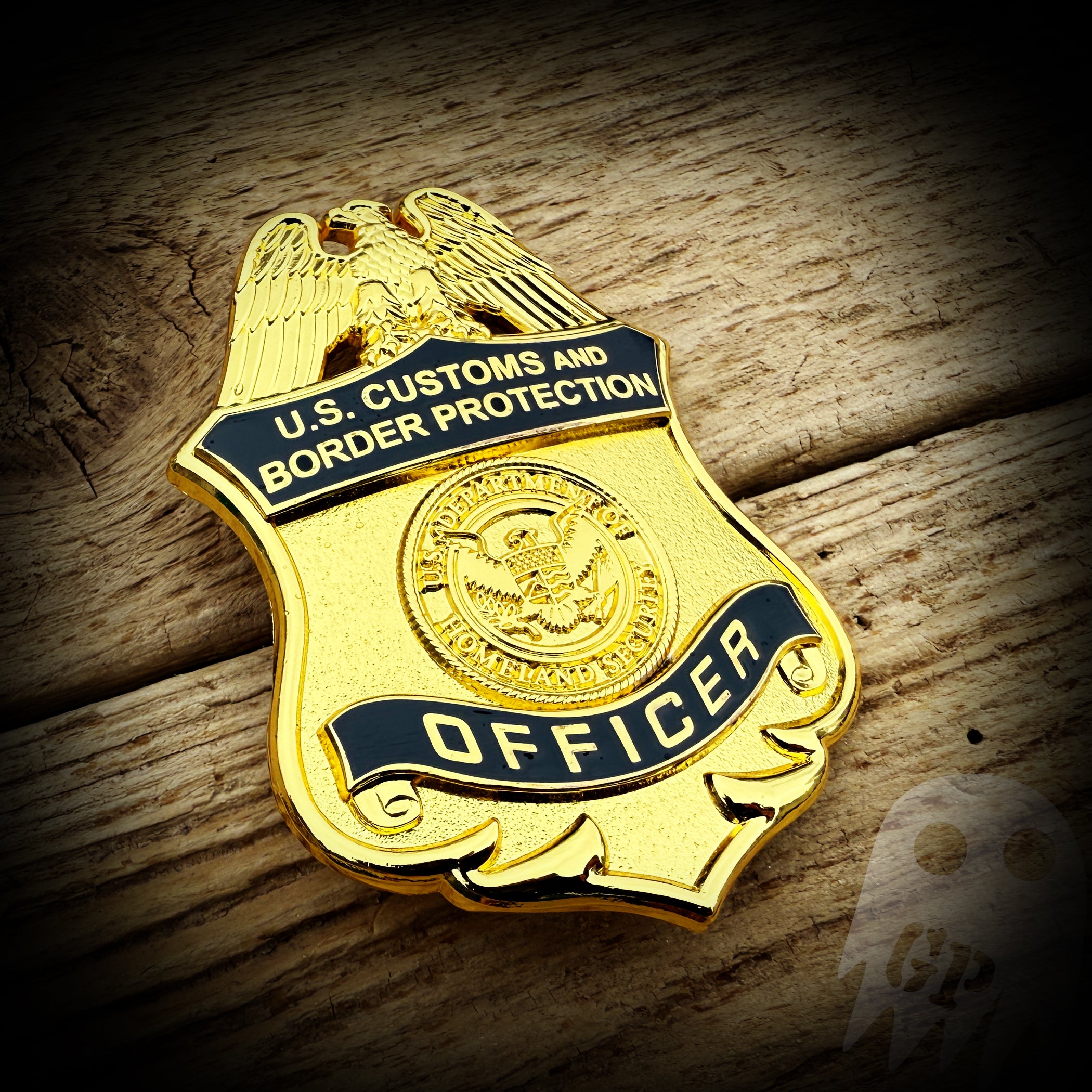 METAL - US Customs and Border Protection OFFICER Metal Badge
